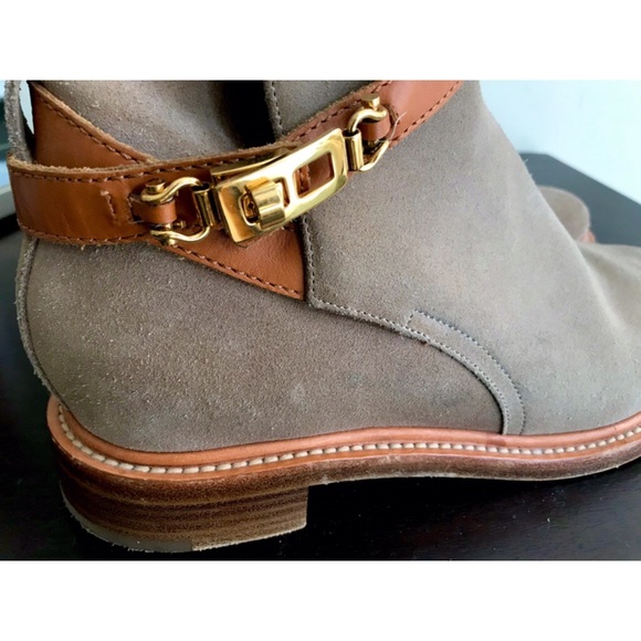 ✨HP!✨ Suede Chloe ankle booties - Picture 5 of 7